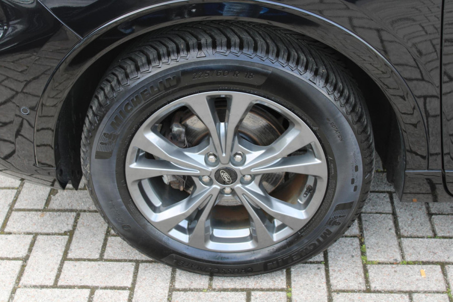 Ford Kuga 2.5 PHEV ST-Line | Panoramadak | Trekhaak | Winter Pack | Adaptive cruise control | Head up Display