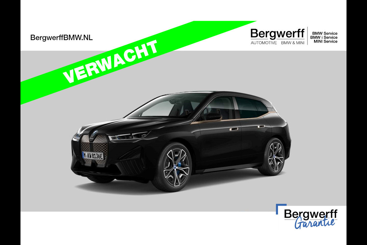 BMW iX xDrive50 - Luchtvering - Integral Active Steering - Driving Ass Prof - Pano