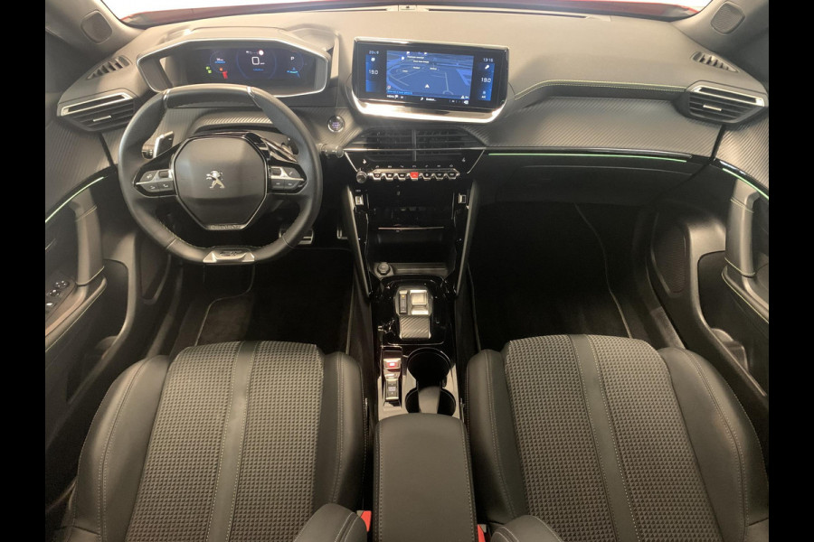 Peugeot 2008 1.2 PureTech GT Automaat | Navigatie | Achteruitrijcamera | Stoelverwarming | Adaptieve Cruise Control | Apple Carplay/Android Auto