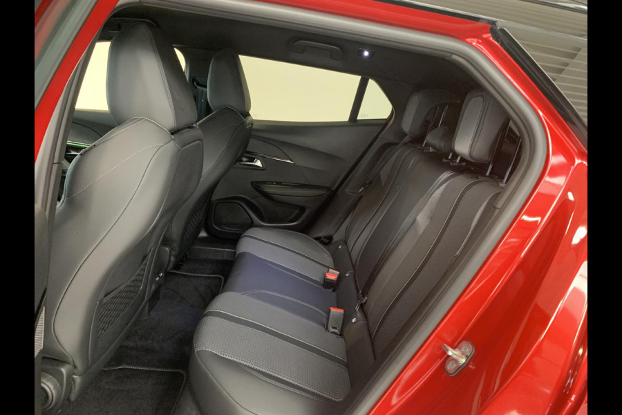 Peugeot 2008 1.2 PureTech GT Automaat | Navigatie | Achteruitrijcamera | Stoelverwarming | Adaptieve Cruise Control | Apple Carplay/Android Auto