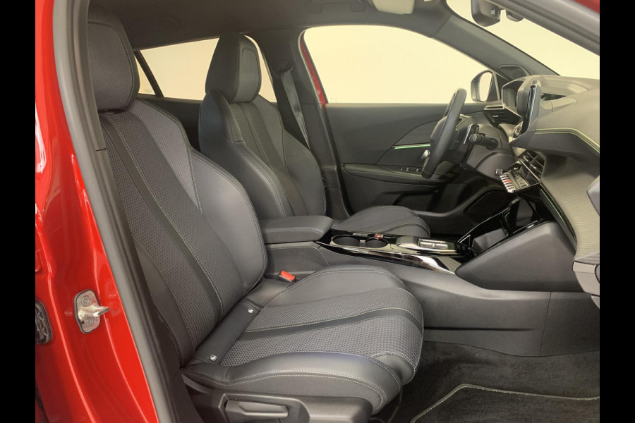 Peugeot 2008 1.2 PureTech GT Automaat | Navigatie | Achteruitrijcamera | Stoelverwarming | Adaptieve Cruise Control | Apple Carplay/Android Auto