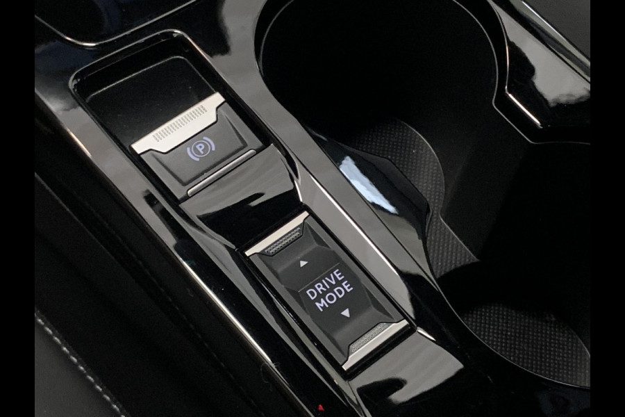 Peugeot 2008 1.2 PureTech GT Automaat | Navigatie | Achteruitrijcamera | Stoelverwarming | Adaptieve Cruise Control | Apple Carplay/Android Auto