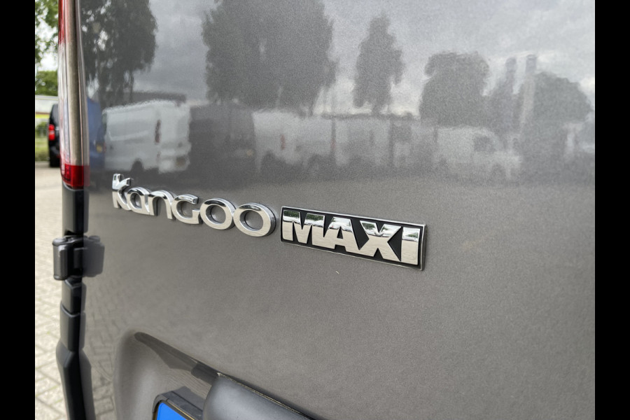 Renault Kangoo 1.5 dCi 90 Energy Comfort Maxi L2H1 / prijs rijklaar € 8950 ex btw / lease vanaf € 203 / euro 6 diesel / grijs metallic / navigatie / airco / trekhaak / dakdragers