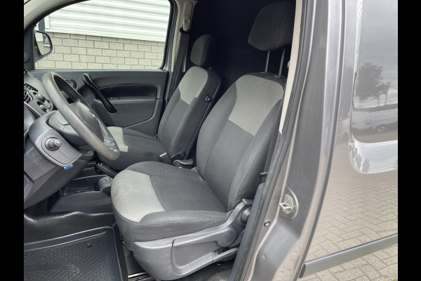 Renault Kangoo 1.5 dCi 90 Energy Comfort Maxi L2H1 / prijs rijklaar € 8950 ex btw / lease vanaf € 203 / euro 6 diesel / grijs metallic / navigatie / airco / trekhaak / dakdragers