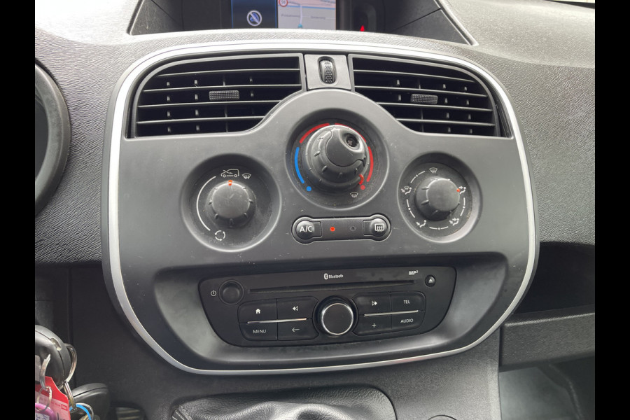Renault Kangoo 1.5 dCi 90 Energy Comfort Maxi L2H1 / prijs rijklaar € 8950 ex btw / lease vanaf € 203 / euro 6 diesel / grijs metallic / navigatie / airco / trekhaak / dakdragers