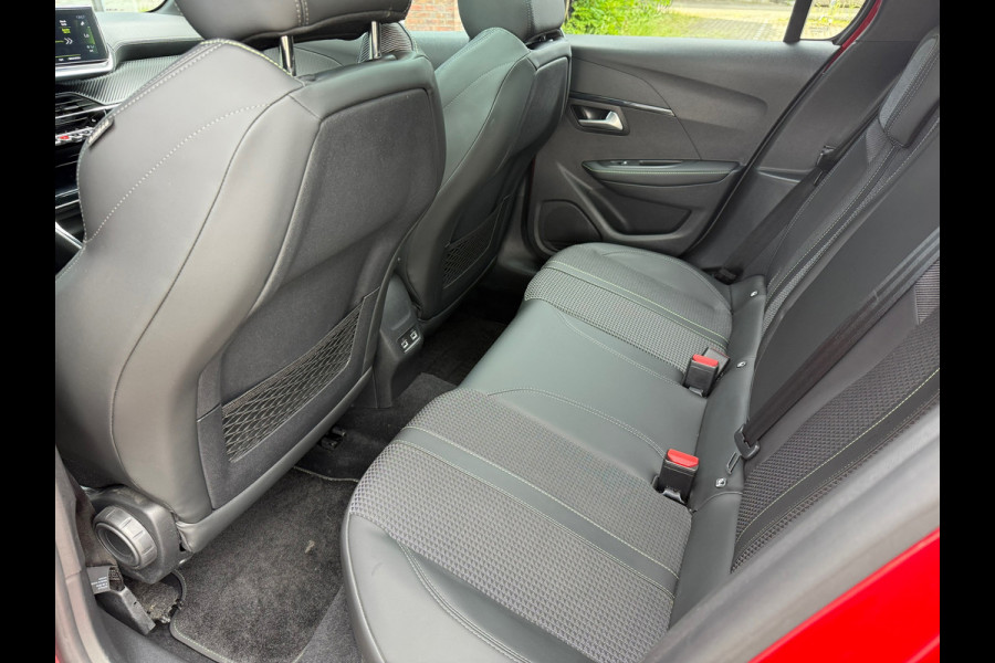 Peugeot 208 1.2 Turbo GT-line - Panodak - Navi - Climate - Parkeerhulp - Cruise