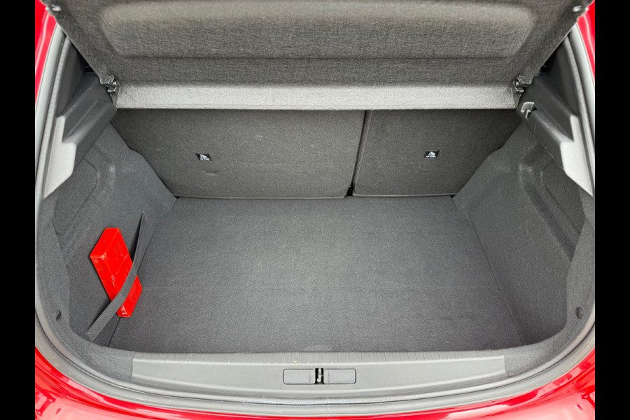 Peugeot 208 1.2 Turbo GT-line - Panodak - Navi - Climate - Parkeerhulp - Cruise