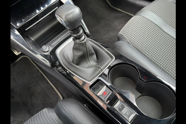 Peugeot 208 1.2 Turbo GT-line - Panodak - Navi - Climate - Parkeerhulp - Cruise