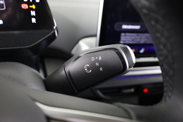 Volkswagen ID.4 Pro Business 77 kWh | Achteruitrijcamera | Led matrix | Navigatie | Elektrische Achterklep |