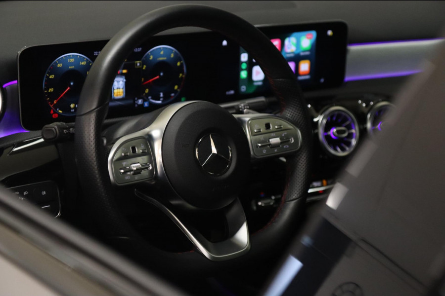 Mercedes-Benz A-Klasse 220 AMG /PANO/NIGHT-PAKET/SFEERV/CARPLAY/CAM/STOELV/VOLL