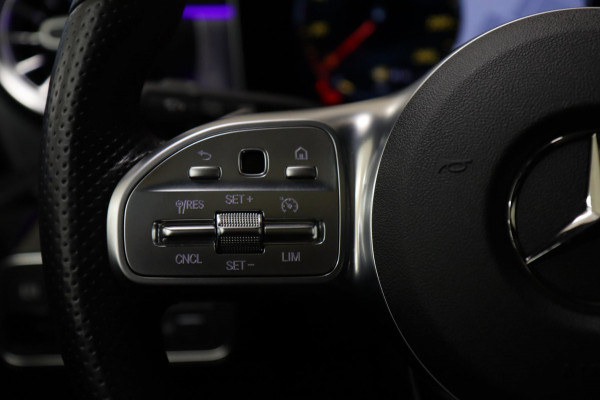 Mercedes-Benz A-Klasse 220 AMG /PANO/NIGHT-PAKET/SFEERV/CARPLAY/CAM/STOELV/VOLL
