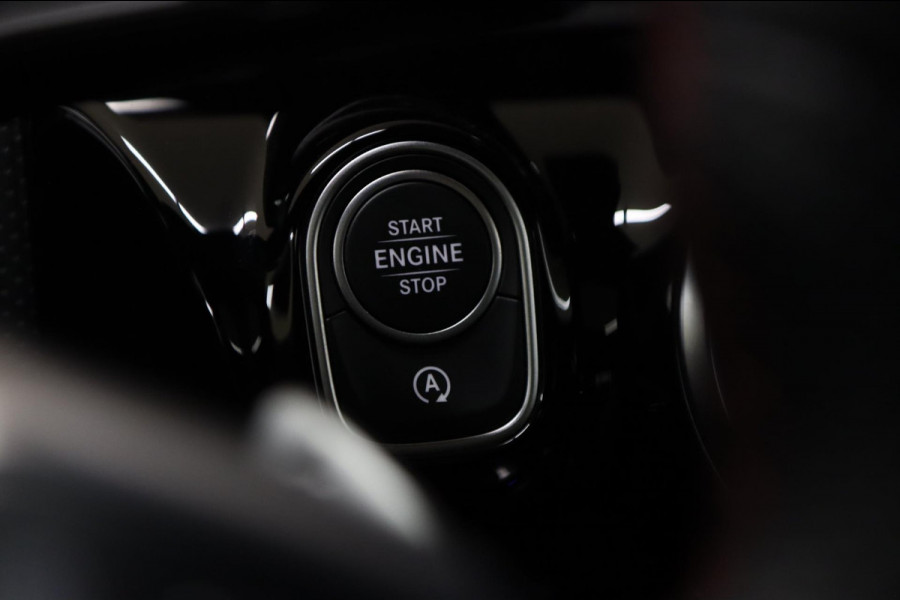 Mercedes-Benz A-Klasse 220 AMG /PANO/NIGHT-PAKET/SFEERV/CARPLAY/CAM/STOELV/VOLL