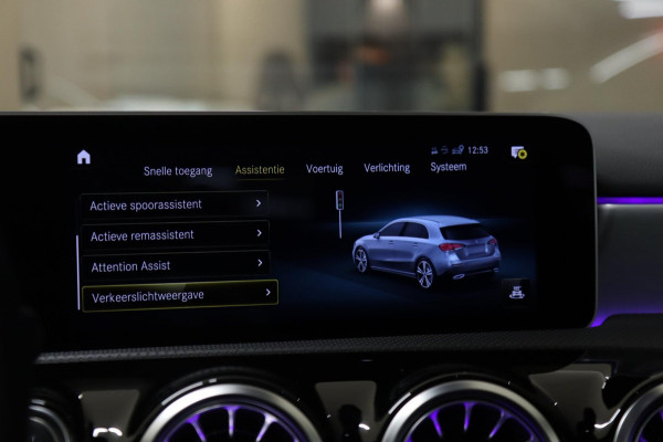 Mercedes-Benz A-Klasse 220 AMG /PANO/NIGHT-PAKET/SFEERV/CARPLAY/CAM/STOELV/VOLL