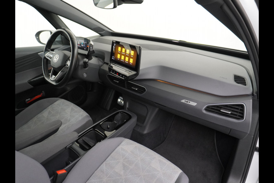 Volkswagen ID.3 58kWh 204PK First Auto-Pilot Navi Adapt.Cruise Control Pdc Apple Carplay Android Navi Ecc Led Stoel-Stuurverwarming DAB Keyless Lmv Bluetooth Regensensor Rijstrooksensor Verkeersbord detectie Mirrorlink 1e Eigenaar Grootste accu Garantie t/m 20-10-2028