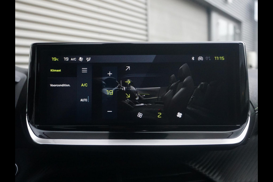 Peugeot e-2008 EV GT 54 kWh