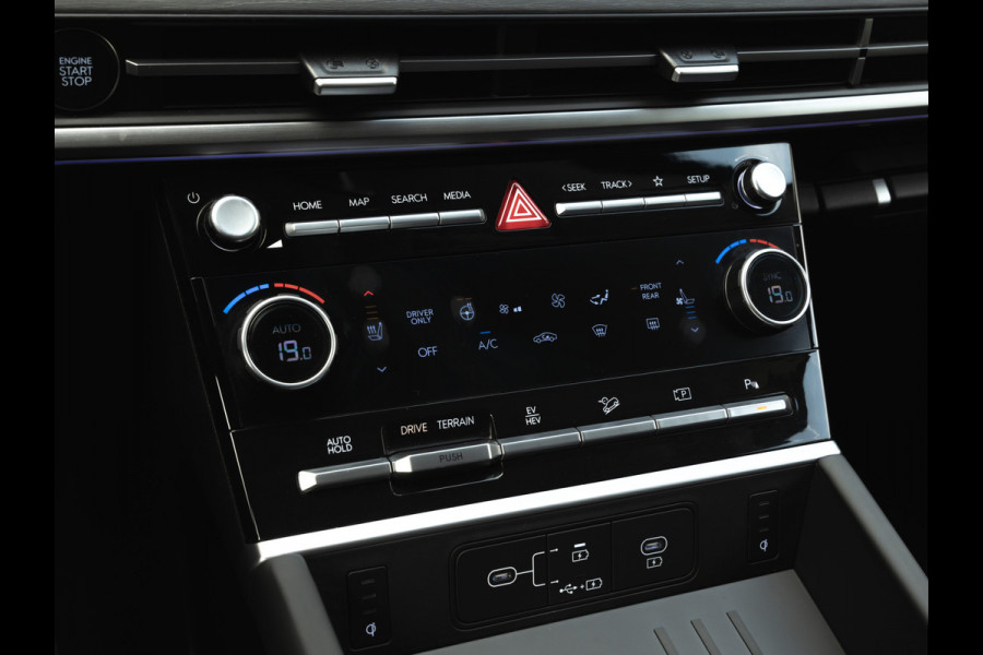 Hyundai Santa Fe 1.6 T-GDI PHEV Premium Plus 4WD 7-Zits - Bose Audio - Memoryzetels