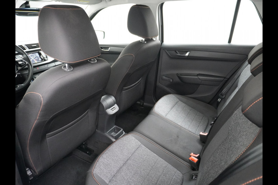 Škoda Fabia Combi 1.0T-96PK Apple Carplay Android Navi Airco Cruise-C PDC Mirror Link 16" DAB Business Edition Led Bluetooth ESP Spraakbediening Isofix