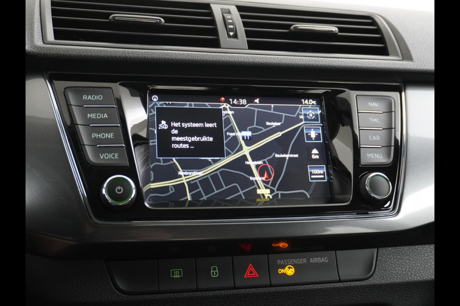 Škoda Fabia Combi 1.0T-96PK Apple Carplay Android Navi Airco Cruise-C PDC Mirror Link 16" DAB Business Edition Led Bluetooth ESP Spraakbediening Isofix