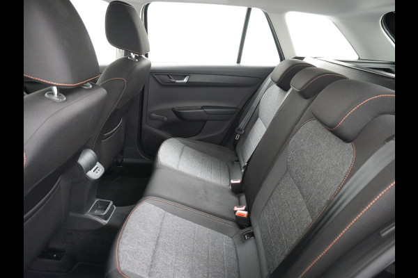 Škoda Fabia Combi 1.0T-96PK Apple Carplay Android Navi Airco Cruise-C PDC Mirror Link 16" DAB Business Edition Led Bluetooth ESP Spraakbediening Isofix