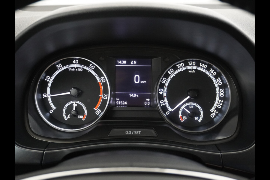 Škoda Fabia Combi 1.0T-96PK Apple Carplay Android Navi Airco Cruise-C PDC Mirror Link 16" DAB Business Edition Led Bluetooth ESP Spraakbediening Isofix