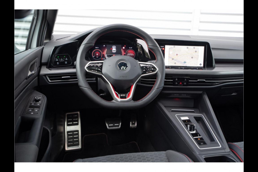 Volkswagen Golf 2.0 TSI GTI Clubsport IQ Ligt Panoramadak Harman/Kardon Dodehoek Keyless Stuurverw.