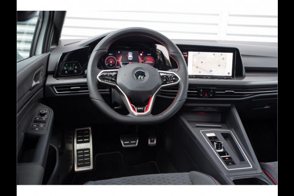 Volkswagen Golf 2.0 TSI GTI Clubsport IQ Ligt Panoramadak Harman/Kardon Dodehoek Keyless Stuurverw.