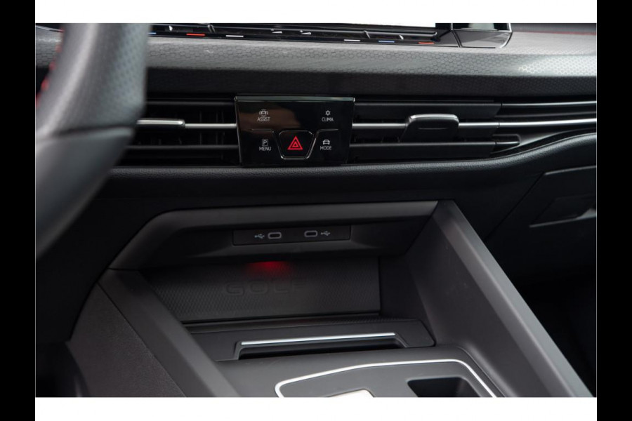 Volkswagen Golf 2.0 TSI GTI Clubsport IQ Ligt Panoramadak Harman/Kardon Dodehoek Keyless Stuurverw.
