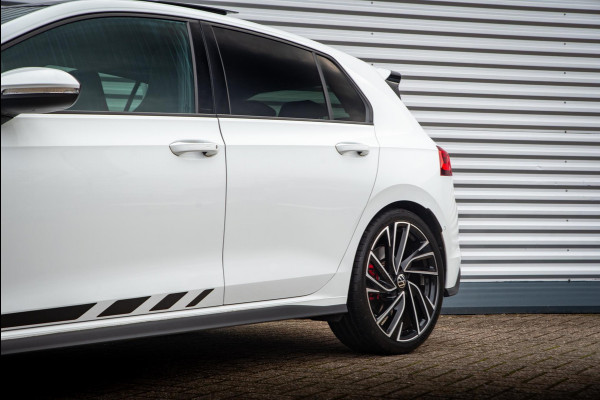 Volkswagen Golf 2.0 TSI GTI Clubsport IQ Ligt Panoramadak Harman/Kardon Dodehoek Keyless Stuurverw.