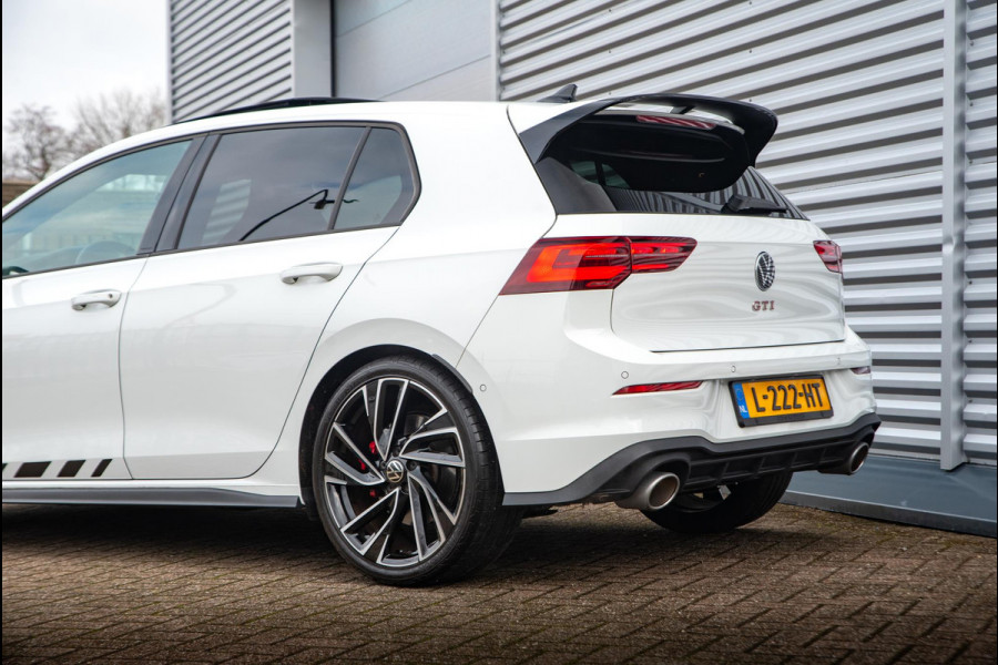 Volkswagen Golf 2.0 TSI GTI Clubsport IQ Ligt Panoramadak Harman/Kardon Dodehoek Keyless Stuurverw.