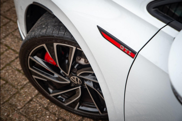 Volkswagen Golf 2.0 TSI GTI Clubsport IQ Ligt Panoramadak Harman/Kardon Dodehoek Keyless Stuurverw.