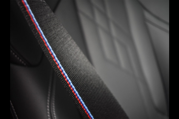 BMW X3 30e xDRIVE | M-SPORT PRO | ADAPTIVE SUSPENSION | COMFORT ACCESS | BMW ICONIC | TREKHAAK | AMBIANCE INTERIEUR | ADAPTIVE LED | DR