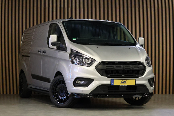 Ford Transit Custom 300 2.0 TDCI L2H1 | Raptor Edition | CarPlay | Camera | Cruise control | 3-Zitter | Airco | Trekhaak | NAP Logisch | Dealer onderhouden | Nieuwe APK