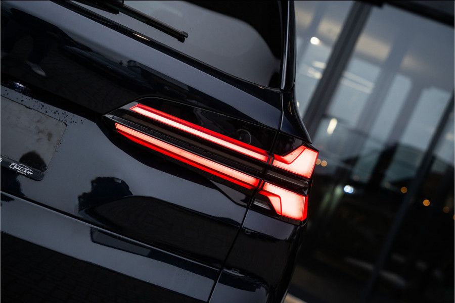 BMW X5 xDrive30d - Ex. BTW l Grijs Kent. l M-Sport | H&K | Elek. Trekhaak | HUD