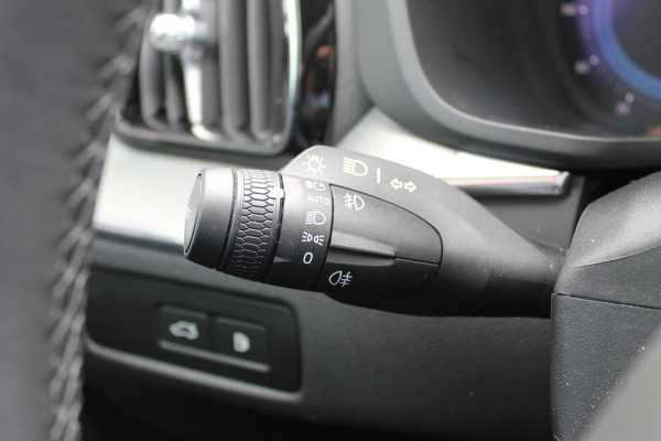 Volvo XC60 T6 350PK Automaat AWD Plus Black Edition Lang Range / Bowers & Wilkins Audio / 21" lichtmetalen velgen / Panoramisch schuif-kanteldak / Google Infotainment / Head Up display
