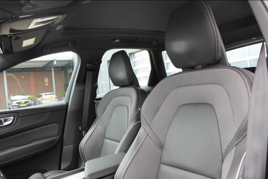 Volvo XC60 T6 350PK Automaat AWD Plus Black Edition Lang Range / Bowers & Wilkins Audio / 21" lichtmetalen velgen / Panoramisch schuif-kanteldak / Google Infotainment / Head Up display