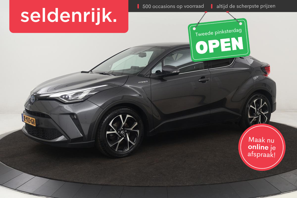 Toyota C-HR 2.0 Hybrid First Edition | 184pk | Stoelverwarming | Carplay | Adaptive cruise | Trekhaak | Camera | Navigatie | Full LED Toyota C-HR 2.0 Hybrid First Edition | 184pk | Stoelverwarming | Carplay | Adaptive cruise | Trekhaak | Camera | Navigatie | Full LED