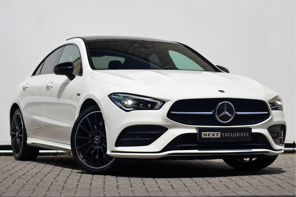 Mercedes-Benz CLA-Klasse 250 e Premium Plus AMG | Pano | Sfeer | Adaptief | Camera Mercedes-Benz CLA-Klasse 250 e Premium Plus AMG | Pano | Sfeer | Adaptief | Camera
