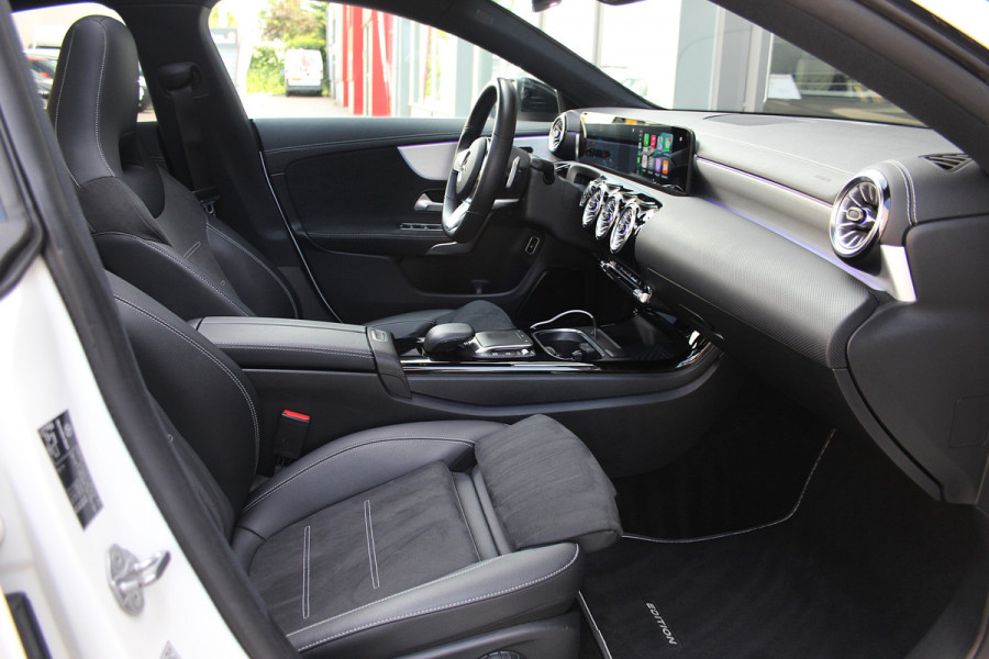 Mercedes-Benz CLA-Klasse 250 e Premium Plus AMG | Pano | Sfeer | Adaptief | Camera