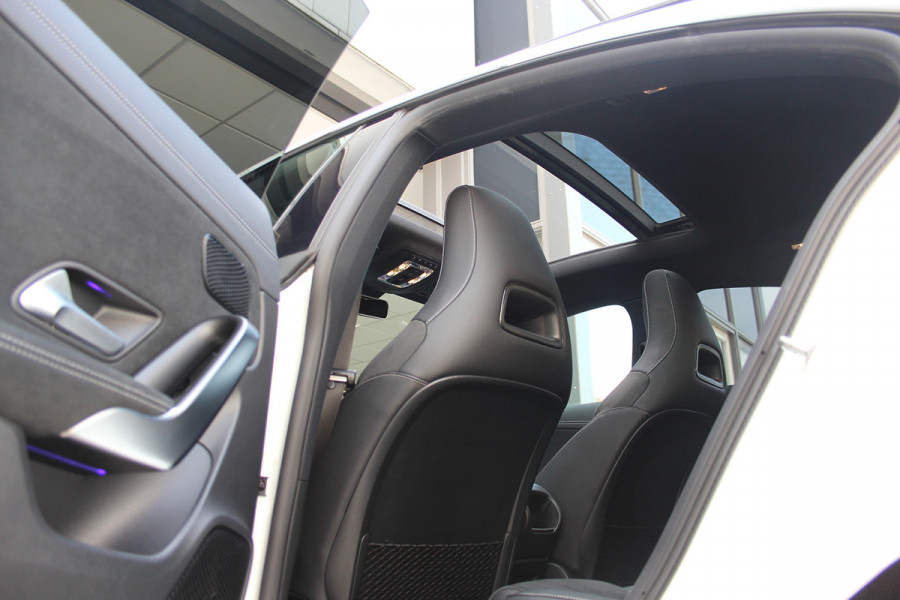 Mercedes-Benz CLA-Klasse 250 e Premium Plus AMG | Pano | Sfeer | Adaptief | Camera