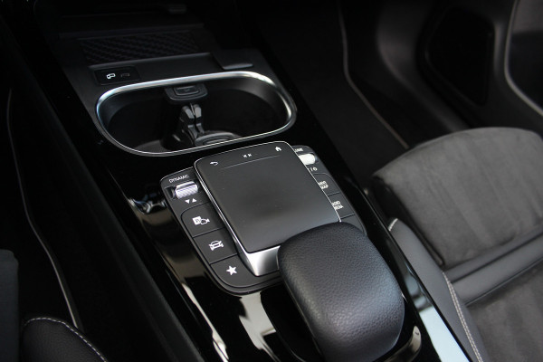Mercedes-Benz CLA-Klasse 250 e Premium Plus AMG | Pano | Sfeer | Adaptief | Camera