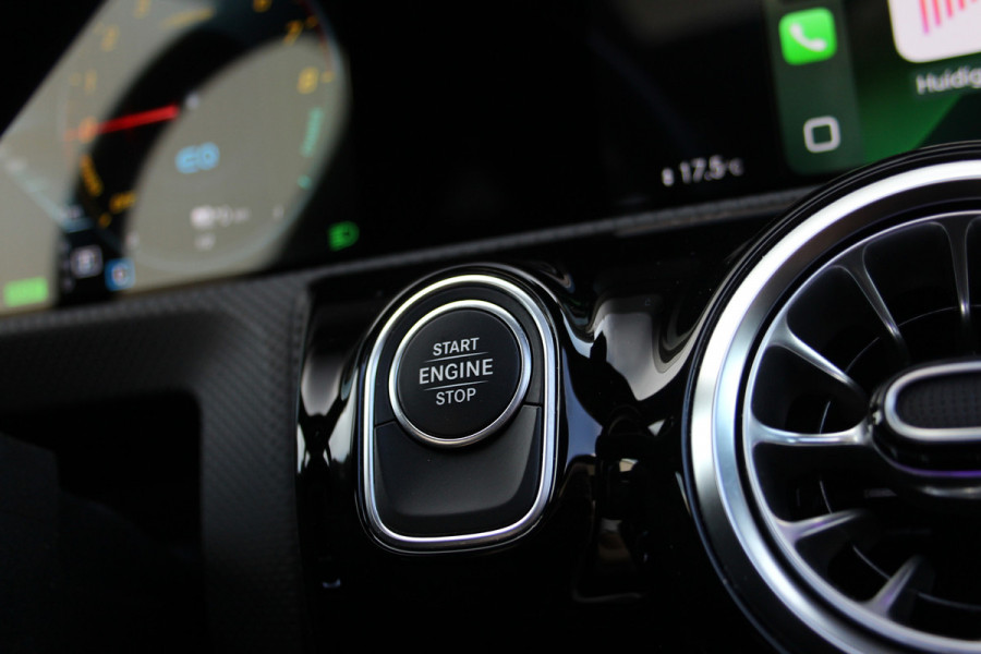 Mercedes-Benz CLA-Klasse 250 e Premium Plus AMG | Pano | Sfeer | Adaptief | Camera