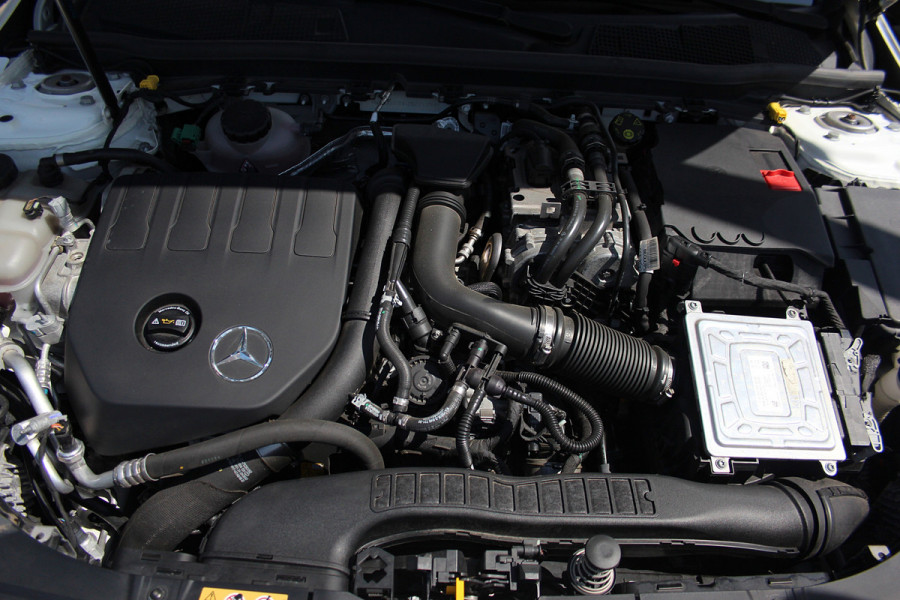 Mercedes-Benz CLA-Klasse 250 e Premium Plus AMG | Pano | Sfeer | Adaptief | Camera