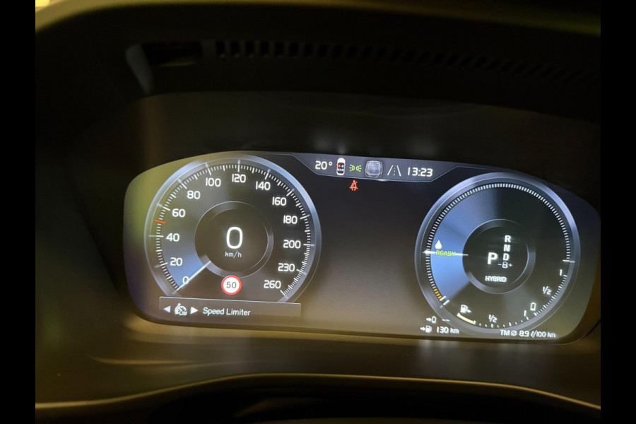 Volvo XC40 1.5 T5 Recharge R-Design 264PK NAVI/DAB/H-KARDON/STOEL-M/LEDER///