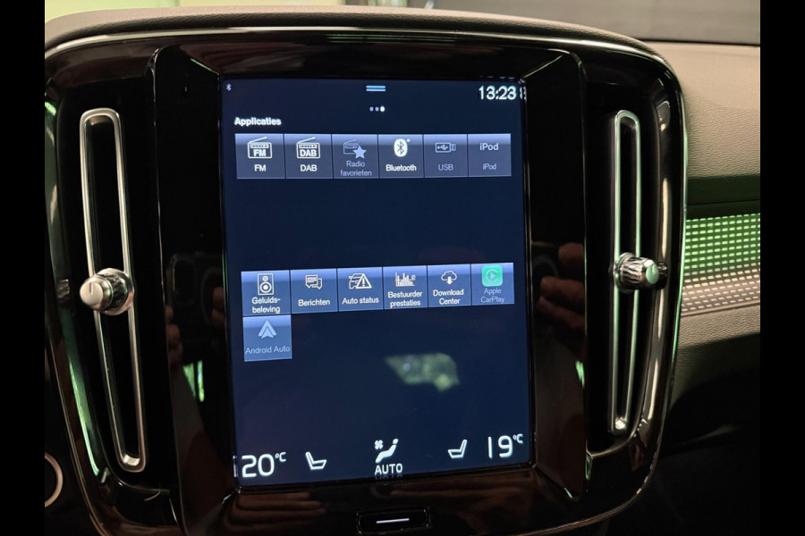 Volvo XC40 1.5 T5 Recharge R-Design 264PK NAVI/DAB/H-KARDON/STOEL-M/LEDER///