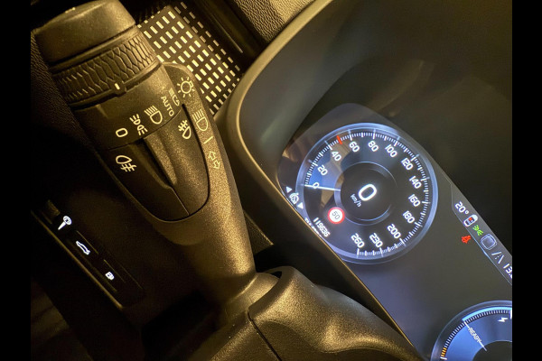 Volvo XC40 1.5 T5 Recharge R-Design 264PK NAVI/DAB/H-KARDON/STOEL-M/LEDER///