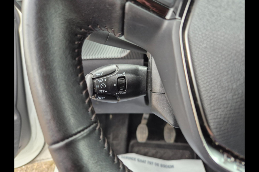 Peugeot 208 1.2 PureTech Blue Lease Carplay, Navi, Cruise, NAP
