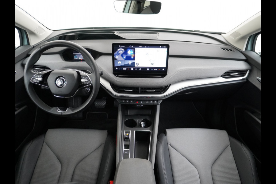 Škoda ENYAQ iV 80 Trekhaak Panodak Auto-Pilot Head-Up Display Apple Carplay Android Auto Adap.Cruise DAB Elek.Stoel+Memory+Verwarmd Navi Led-Ma Dynamic ChassisControl Climate Pack 2 Infotaiment Plus Klimaat Plus Family Comfort Pack Assistentie Keyless LMV 20" Grote Accu! 1e Eigenaar 1.000KG Trekgewicht! Zeer Compleet € 56.000 nieuw Grootste Aktieradius/accu pakket.