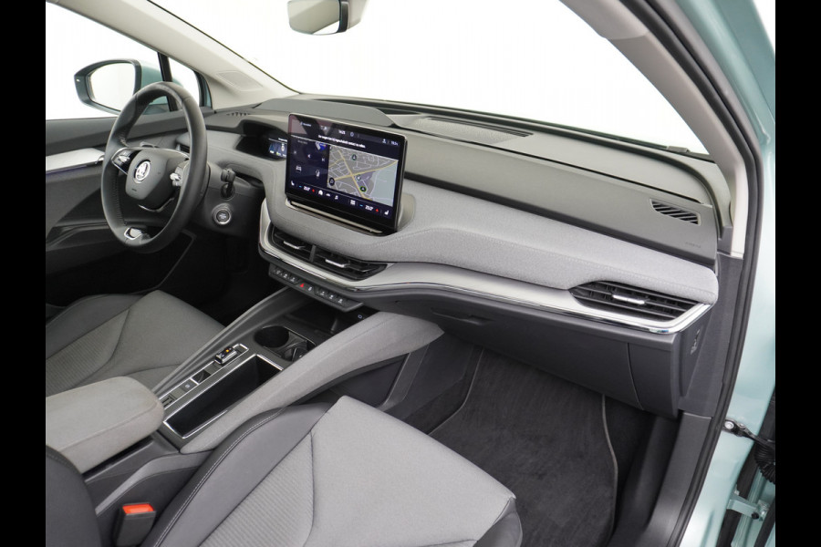 Škoda ENYAQ iV 80 Trekhaak Panodak Auto-Pilot Head-Up Display Apple Carplay Android Auto Adap.Cruise DAB Elek.Stoel+Memory+Verwarmd Navi Led-Ma Dynamic ChassisControl Climate Pack 2 Infotaiment Plus Klimaat Plus Family Comfort Pack Assistentie Keyless LMV 20" Grote Accu! 1e Eigenaar 1.000KG Trekgewicht! Zeer Compleet € 56.000 nieuw Grootste Aktieradius/accu pakket.