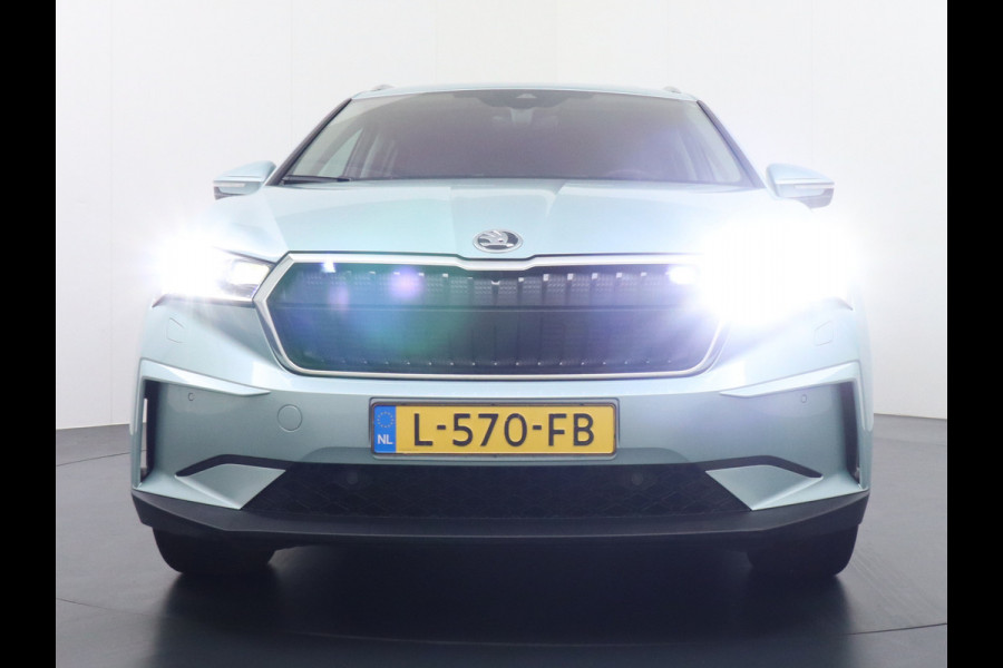 Škoda ENYAQ iV 80 Trekhaak Panodak Auto-Pilot Head-Up Display Apple Carplay Android Auto Adap.Cruise DAB Elek.Stoel+Memory+Verwarmd Navi Led-Ma Dynamic ChassisControl Climate Pack 2 Infotaiment Plus Klimaat Plus Family Comfort Pack Assistentie Keyless LMV 20" Grote Accu! 1e Eigenaar 1.000KG Trekgewicht! Zeer Compleet € 56.000 nieuw Grootste Aktieradius/accu pakket.