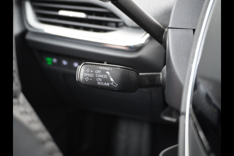 Škoda ENYAQ iV 80 Trekhaak Panodak Auto-Pilot Head-Up Display Apple Carplay Android Auto Adap.Cruise DAB Elek.Stoel+Memory+Verwarmd Navi Led-Ma Dynamic ChassisControl Climate Pack 2 Infotaiment Plus Klimaat Plus Family Comfort Pack Assistentie Keyless LMV 20" Grote Accu! 1e Eigenaar 1.000KG Trekgewicht! Zeer Compleet € 56.000 nieuw Grootste Aktieradius/accu pakket.